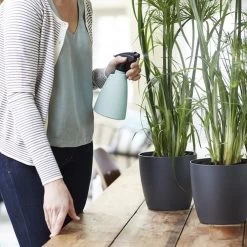 Elho Brussels Sprayer 12 - Plantenspuit Voor Binnen - Ø 11.3 X H 22.3 Cm - Groen/Mint -Gardena Winkel 1200x1200 1291