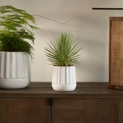 Riviera Maison Plantenbak Rond, Bloempot Met Ribbel - RM Let It Grow Planter - Wit - Porselein - Maat S -Gardena Winkel 1200x1200 1914