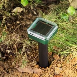 J.E - Mollenverjager - 2 Stuks - Mollenbestrijding - Muizenverjager - Zonne-energie