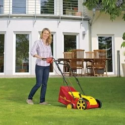WOLF-Garten Elektrische Verticuteermachine VA 303 E - Werkbreedte 30 Cm - Opvangzak 35 L - 1300 W Motor - Moshark - Verticuteren - Opvangen -Gardena Winkel 1200x1200 448