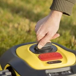 Powerplus POWXG6305 Robotmaaier - 18V - Voor Gazons Tot Ca. 500m² - Maaibreedte 180mm - Incl. Laadstation En Accessoires -Gardena Winkel 1200x1200 524