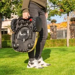 Powerplus POWXG6305 Robotmaaier - 18V - Voor Gazons Tot Ca. 500m² - Maaibreedte 180mm - Incl. Laadstation En Accessoires -Gardena Winkel 1200x1200 528