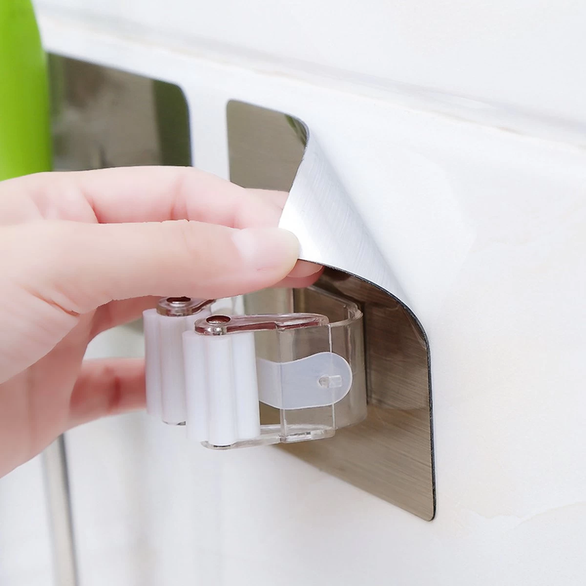 Bezem Houder - Zelfklevend - Zilverkleurig 4 Bezem Houder - Zelfklevend - Zilverkleurig - Afbeelding 4