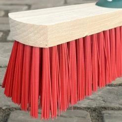 MAUS Classic Bezem Buiten 60cm - Harde PVC Straatbezem Van Hout Met Steel - Made In EU -zeer Robuust -Gardena Winkel 1200x1200 680