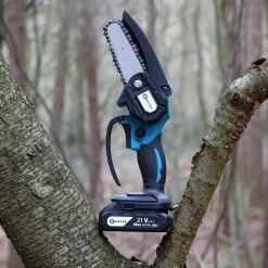 NovarGarden® Mini Kettingzaag NG1 - Met 2x Accu - Takkenzaag - Snoeizaag - Electrisch - Handzaag - Boomzaag - 21V -Gardena Winkel 1200x1200 695