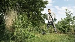 Bosch AFS 23-37 Bosmaaier - 950 W - Op Snoer - Incl. Mes En Draad -Gardena Winkel 1200x672 3