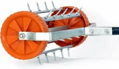 FUXTEC Gazonbeluchter / Verticuteerroller FX-RL400 -Gardena Winkel 1200x697