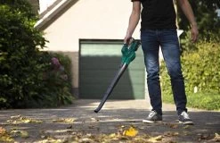 VONROC Accu Bladblazer – VPower 20V – 2 Standen – Max. Blaassnelheid 190km/u – Incl. Accu En Oplader -Gardena Winkel 1200x778 1