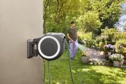 GARDENA - Wandslangenbox RollUp M/L Wit - 25 Meter Slang 8 GARDENA - Wandslangenbox RollUp M/L Wit - 25 Meter Slang -Gardena Winkel 1200x795 6