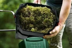 Bosch UniversalVerticut 1100 Verticuteermachine - Op Snoer - 1100 W - 32 Cm Maaibreedte - Met 50 Liter Opvangbak 12 Bosch UniversalVerticut 1100 Verticuteermachine - Op Snoer - 1100 W - 32 Cm Maaibreedte - Met 50 Liter Opvangbak -Gardena Winkel 1200x798 14