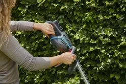 GARDENA - ComfortCut 50/18V-P4A Ready-To-Use Set - Heggenschaar -Gardena Winkel 1200x799 127