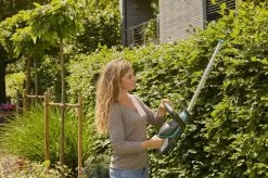 GARDENA - ComfortCut 50/18V-P4A Ready-To-Use Set - Heggenschaar -Gardena Winkel 1200x799 130