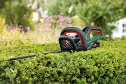 Bosch UniversalHedgeCut 18-55 Heggenschaar - Zonder 18V Accu En Oplader -Gardena Winkel 1200x800 192