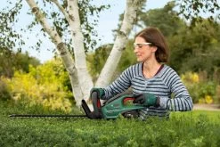 Bosch UniversalHedgeCut 18-50 Heggenschaar - Met 18 V Accu En Lader -Gardena Winkel 1200x800 23