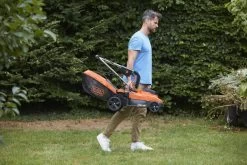 Black & Decker BLACK+DECKER BCMW3318L2-QW Grasmaaier - 18V - 33cm - Incl. 2 Accu's En Lader -Gardena Winkel 1200x800 235