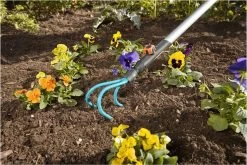 GARDENA Combisysteem Krabber Cultivatior - Werkbreedte 9 Cm - Aanbevolen Steellengte 130 Cm -Gardena Winkel 1200x800 291