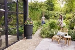 Elho Green Basics Regenton Plus 105 - Regenton Voor Kweken En Oogsten - Ø 58.4 X H 80.4 Cm - Zwart/Living Black -Gardena Winkel 1200x800 344