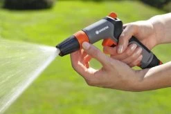 GARDENA - Classic Reinigingspistool - Spuitpistool - Traploos Instelbaar 28 GARDENA - Classic Reinigingspistool - Spuitpistool - Traploos Instelbaar -Gardena Winkel 1200x800 359