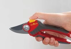 WOLF-Garten Snoeischaar "Premium Plus" RR 4000 - Max. Knipdiameter 22 Mm - Links- En Rechtshandige - Softinleg Handgreep - Snijhoek 30° - Voor Grote Handen - Vervangbare Messen -Gardena Winkel 1200x840 1