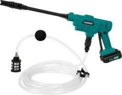 VONROC Accu Drukreiniger 20V – 24bar – 198 L/h - Incl. 5m Aanzuigslang, Reinigingsmiddelenfles En Regelbare Spuitmond – Incl. 2x 2.0Ah Accu En Snellader 8 VONROC Accu Drukreiniger 20V – 24bar – 198 L/h - Incl. 5m Aanzuigslang, Reinigingsmiddelenfles En Regelbare Spuitmond – Incl. 2x 2.0Ah Accu En Snellader -Gardena Winkel 1200x939 3