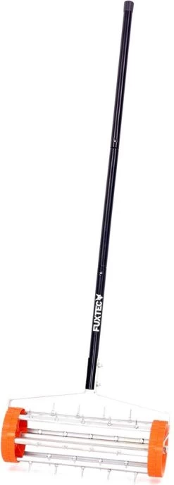 FUXTEC Gazonbeluchter / Verticuteerroller FX-RL400 -Gardena Winkel 430x1200 1