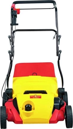 WOLF-Garten Elektrische Verticuteermachine VA 378 E - Werkbreedte 37 Cm - Opvangzak 50 L - 1800 W Motor - Moshark - Verticuteren - Opvangen -Gardena Winkel 679x1200