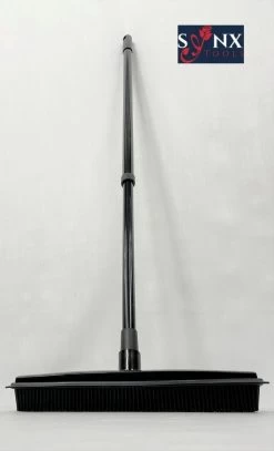 Synx Tools Zachte Bezem Rubberen Zwart 30cm Vloertrekker Binnen Bezem - Pet Hair Remover Bezems - Huisdierhaar Verwijderaar En Kappersbezem Met Steel - Vloertrekkers Met Bezemsteel - Vloertrekker Badkamer - 60/120 Cm Steel 7 Synx Tools Zachte Bezem Rubberen Zwart 30cm Vloertrekker Binnen Bezem - Pet Hair Remover Bezems - Huisdierhaar Verwijderaar En Kappersbezem Met Steel - Vloertrekkers Met Bezemsteel - Vloertrekker Badkamer - 60/120 Cm Steel -Gardena Winkel 729x1200 2