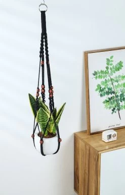 4 Stuks Zwarte Macrame Plantenhangers - Boho Handgeweven Katoen Hangpot Voor Binnen/Buiten - Hangende Bloempot Met Kralen - Macramé Touw/Koord Hangplant Houder - Bohemian Wandhanger Decoratie - Plant Hanger - Verticale Tuin Bloempothouder Planthanger -Gardena Winkel 772x1200 6