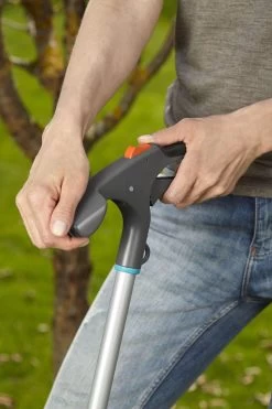 GARDENA Comfort Grasschaar - Op Steel -Gardena Winkel 799x1200 38