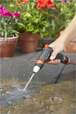 GARDENA - Premium Reinigingssproeier Spuitpistool - Metaal - Voor Reiniging En Bewatering -Gardena Winkel 800x1200 138