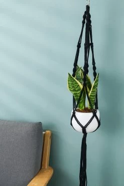 4 Stuks Zwarte Macrame Plantenhangers - Boho Handgeweven Katoen Hangpot Voor Binnen/Buiten - Hangende Bloempot Met Kralen - Macramé Touw/Koord Hangplant Houder - Bohemian Wandhanger Decoratie - Plant Hanger - Verticale Tuin Bloempothouder Planthanger -Gardena Winkel 800x1200 153