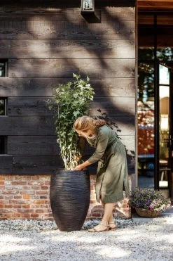 Capi Europe - Vaas Elegant Deluxe Rib NL - 45x72 - Zwart - Voor Binnen En Buiten - KBLR1138 -Gardena Winkel 800x1200 180