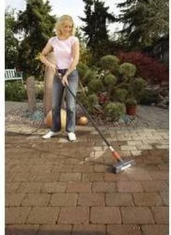 GARDENA Cleansystem Comfort Schrobber - Reinigen Van Paden - Terras - Oprit -Gardena Winkel 873x1200 1